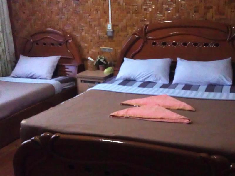 Everest Hotel Янгон Екстериор снимка