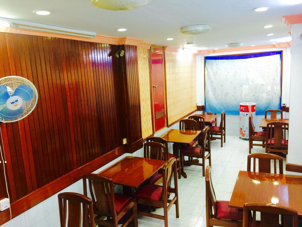 Everest Hotel Янгон Екстериор снимка